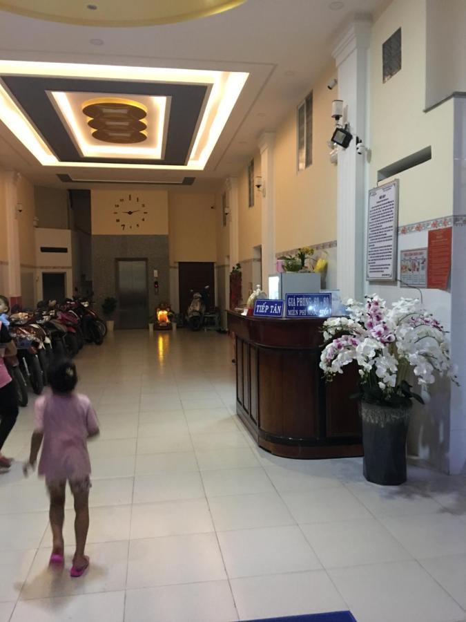 Khách sạn nhà nghỉ Thanh Xuân Long Xuyên Extérieur photo