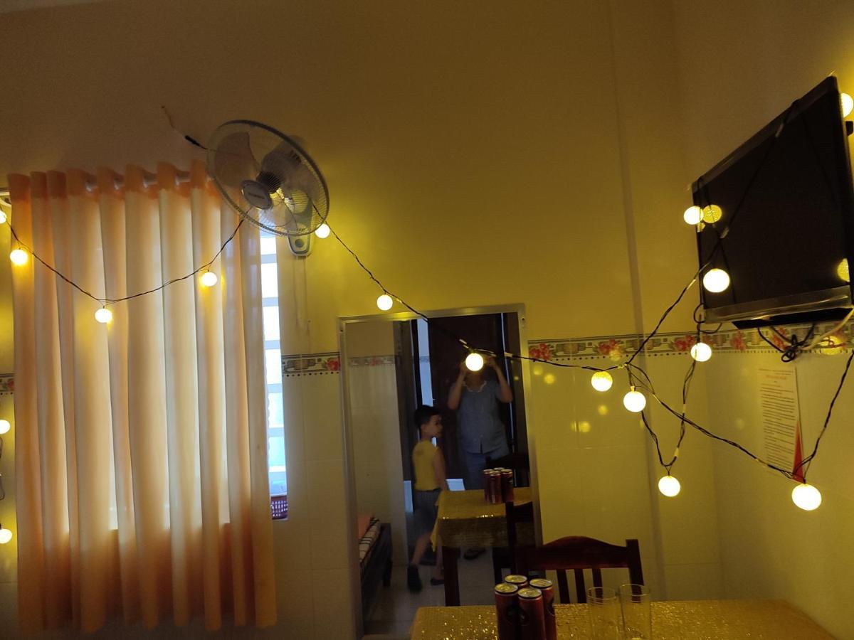 Khách sạn nhà nghỉ Thanh Xuân Long Xuyên Extérieur photo